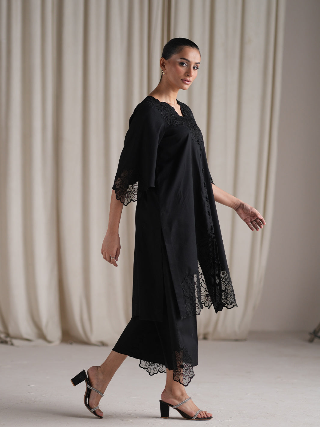 SHADOW FLOW | 2PC STITCHED– Faiza Faisal